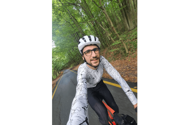 How Cycling Helps a Software Engineer Unwind and Find Balance